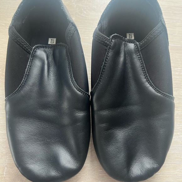 Little Girls Jazz Shoes - Picture 5 of 5